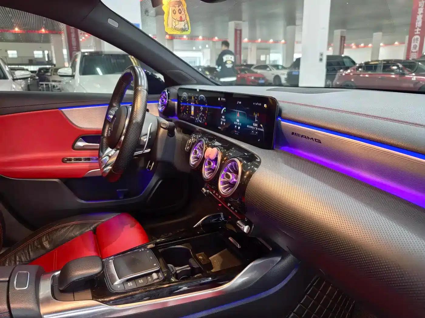 2020 Mercedes-Benz A-Class AMG A 35 L 4MATIC — миниатюра 12