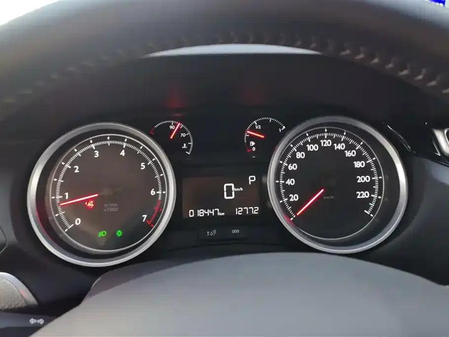 Peugeot 408 2020 360THP 10th Anniversary Edition — миниатюра 14