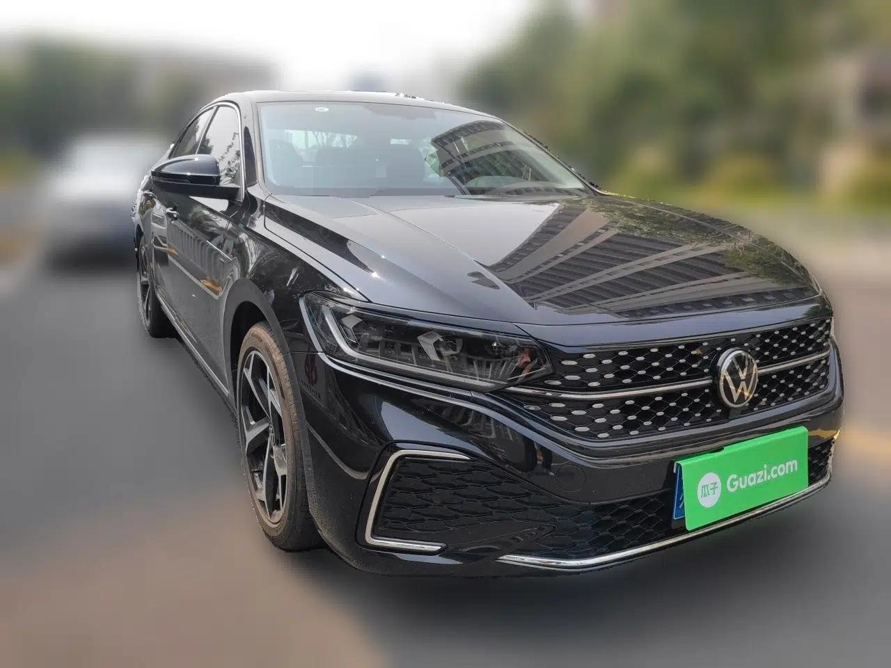 Volkswagen Passat 2024 380TSI Starry Dragon Edition — миниатюра 3