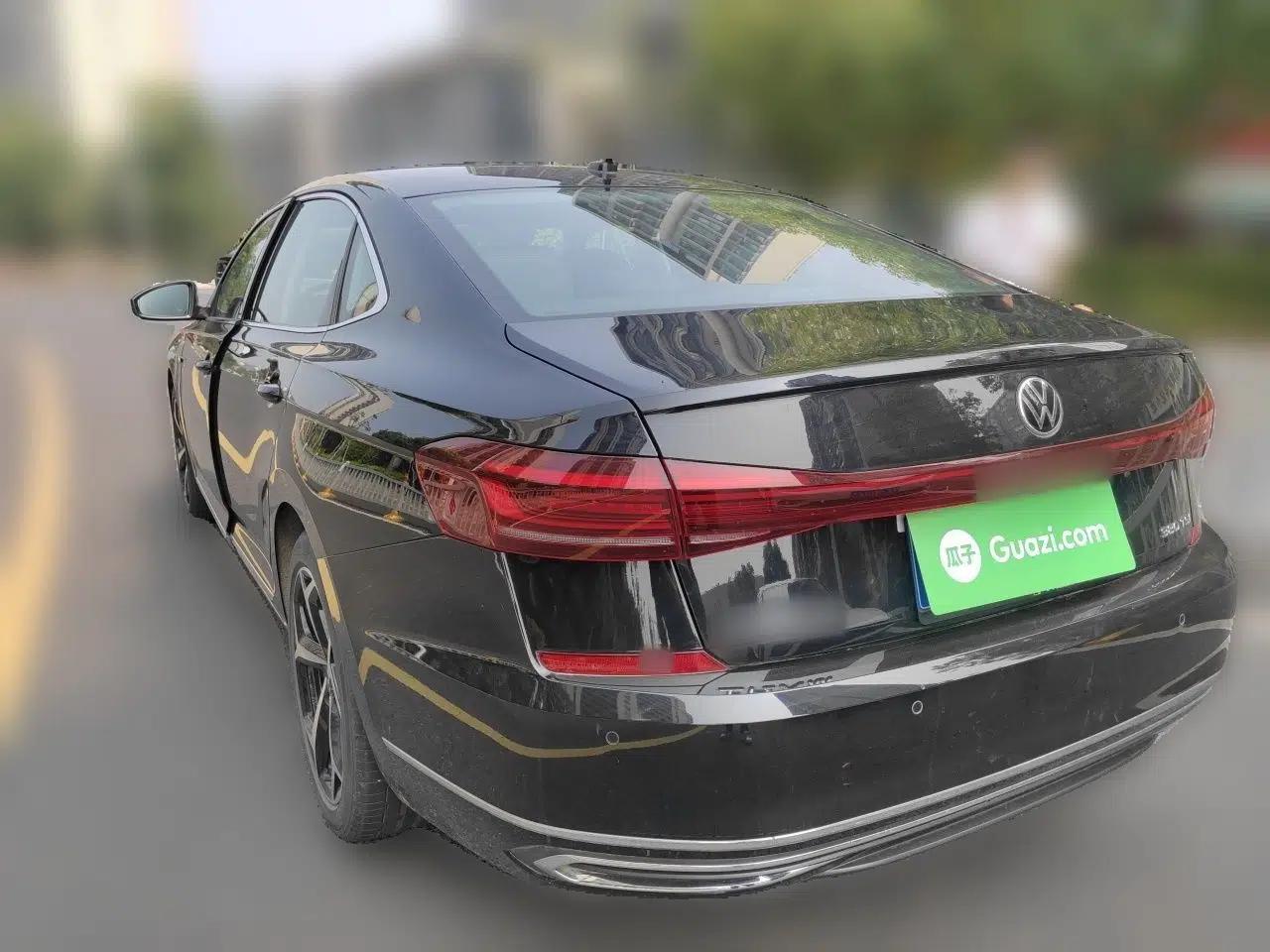 Volkswagen Passat 2024 380TSI Starry Dragon Edition — миниатюра 4