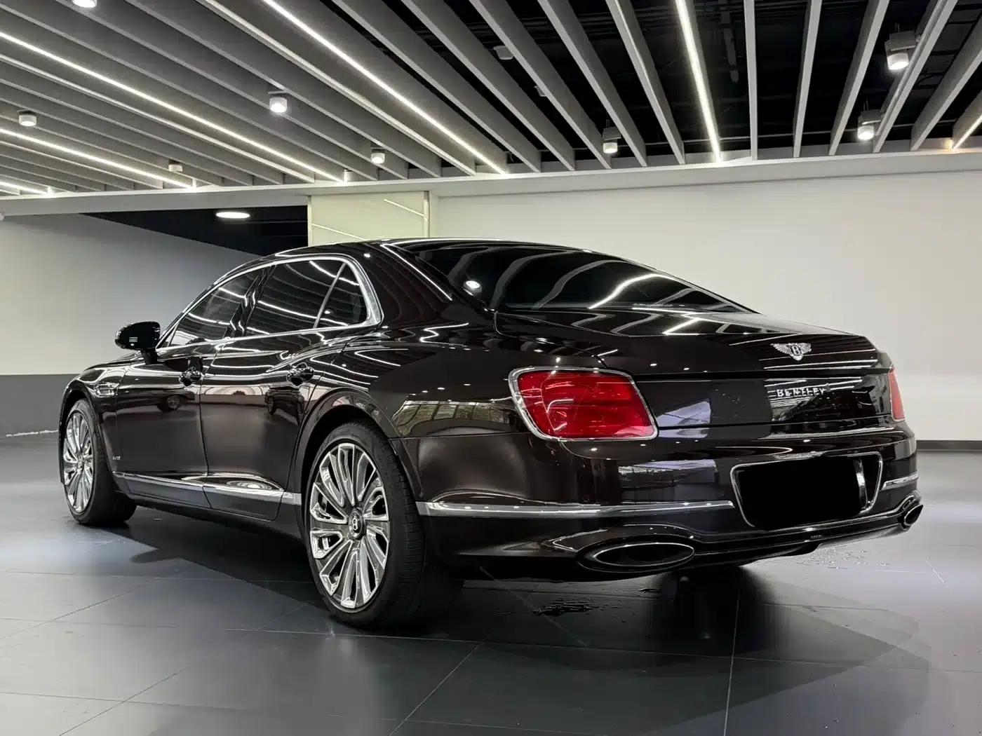 Flying Spur 2020 6.0T W12 Standard Edition — миниатюра 3