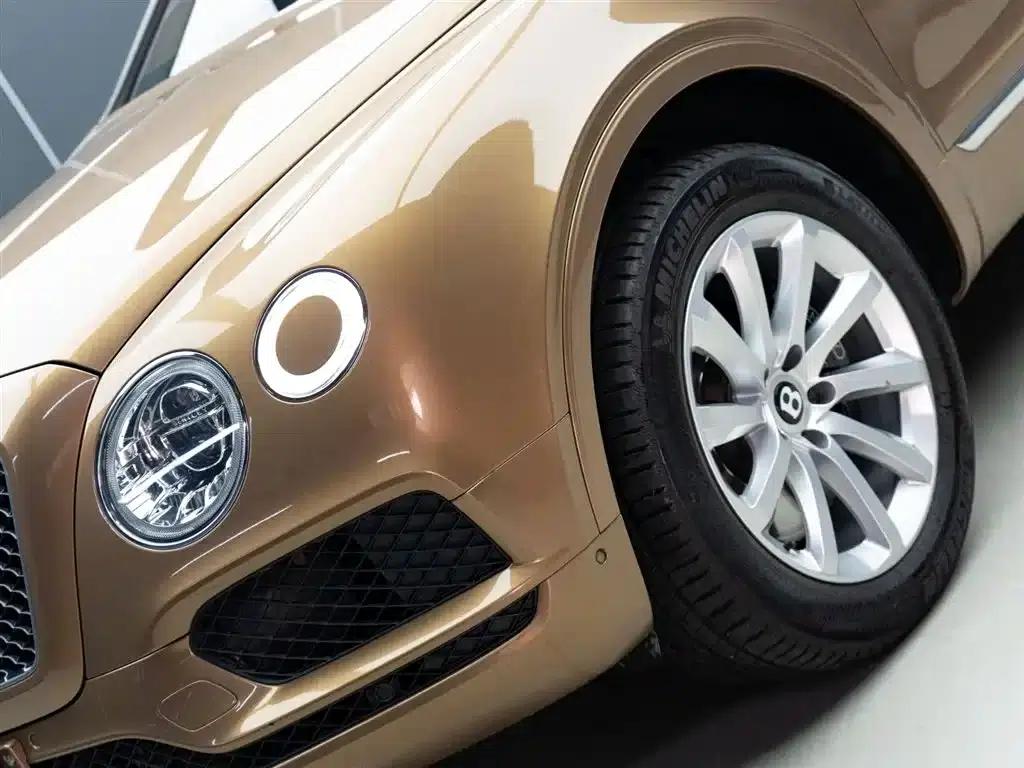 Bentayga 2018 4.0T V8 European Spec — миниатюра 3