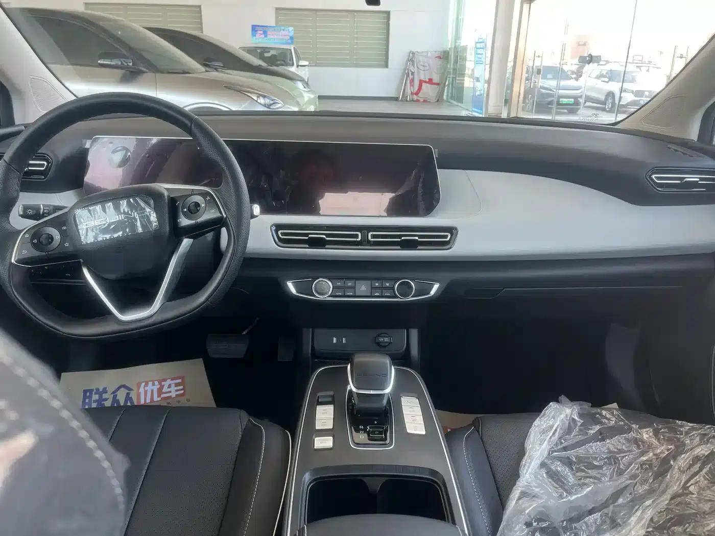 Beijing EU5 PLUS 2023 R600 Premium Edition — миниатюра 6