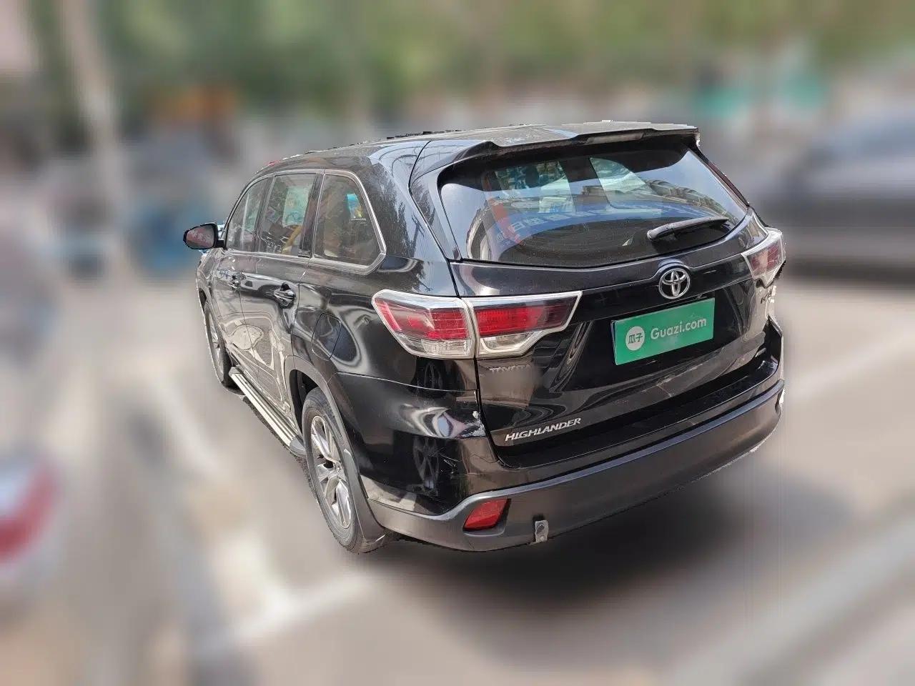 Toyota Highlander 2015 2.0T Four-Wheel Drive Elite Edition 7-Seater — миниатюра 4