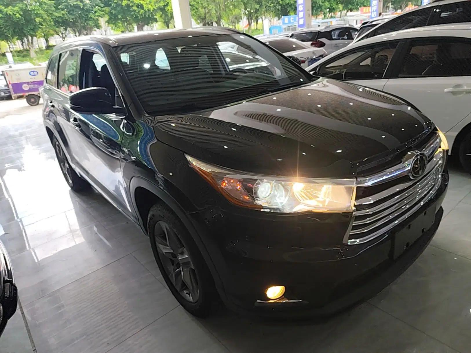 Toyota Highlander 2015 2.0T Four-Wheel Drive Ultimate Edition 7-Seater — миниатюра 3
