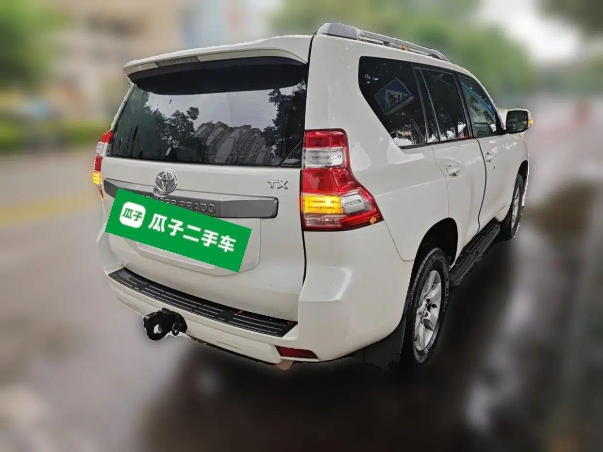 Toyota Prado 2014 2.7L Automatic Luxury Edition — миниатюра 6