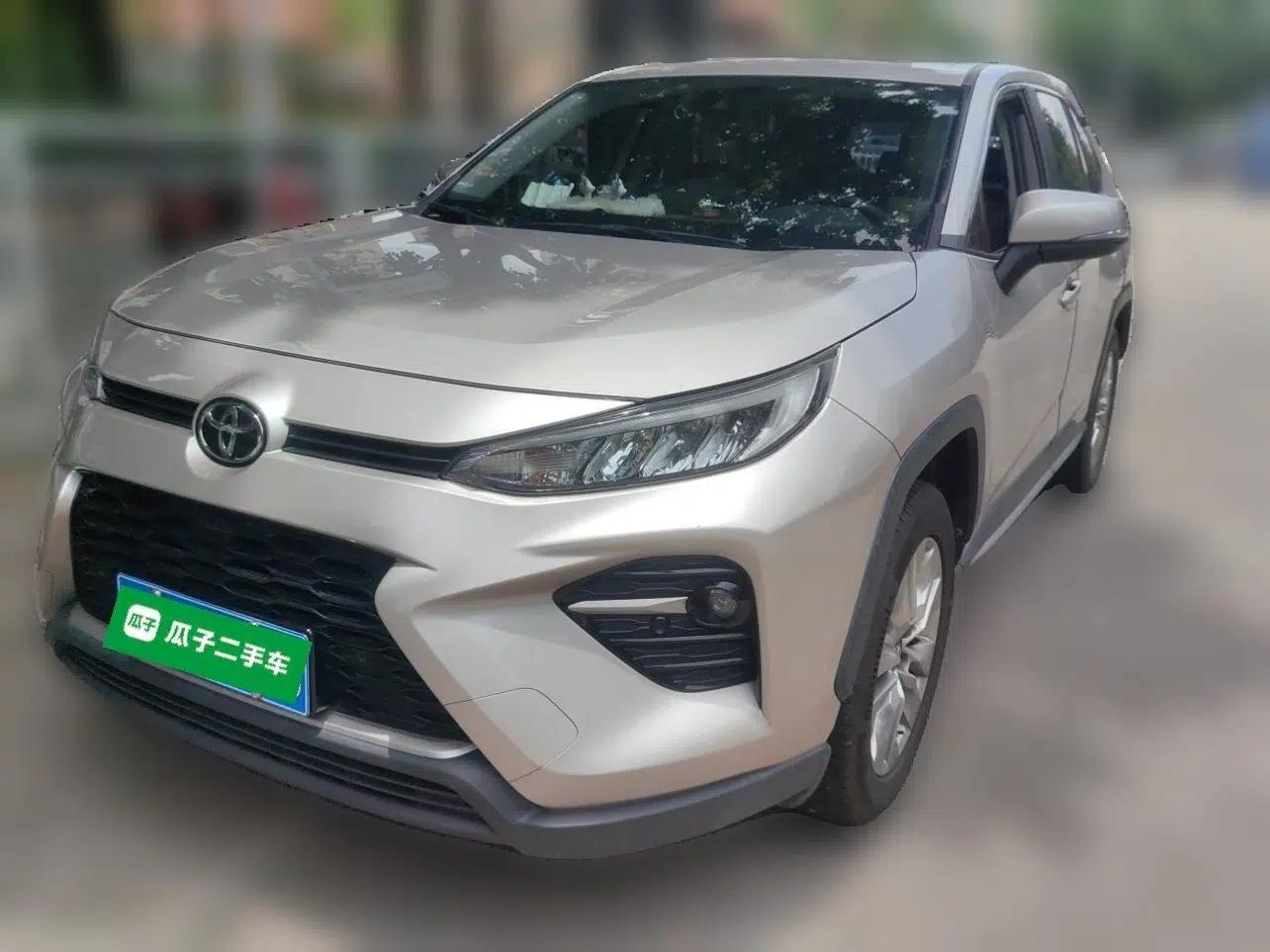 Toyota Wildlander 2020 2.0L CVT Two-Wheel Drive Luxury Edition — миниатюра 1