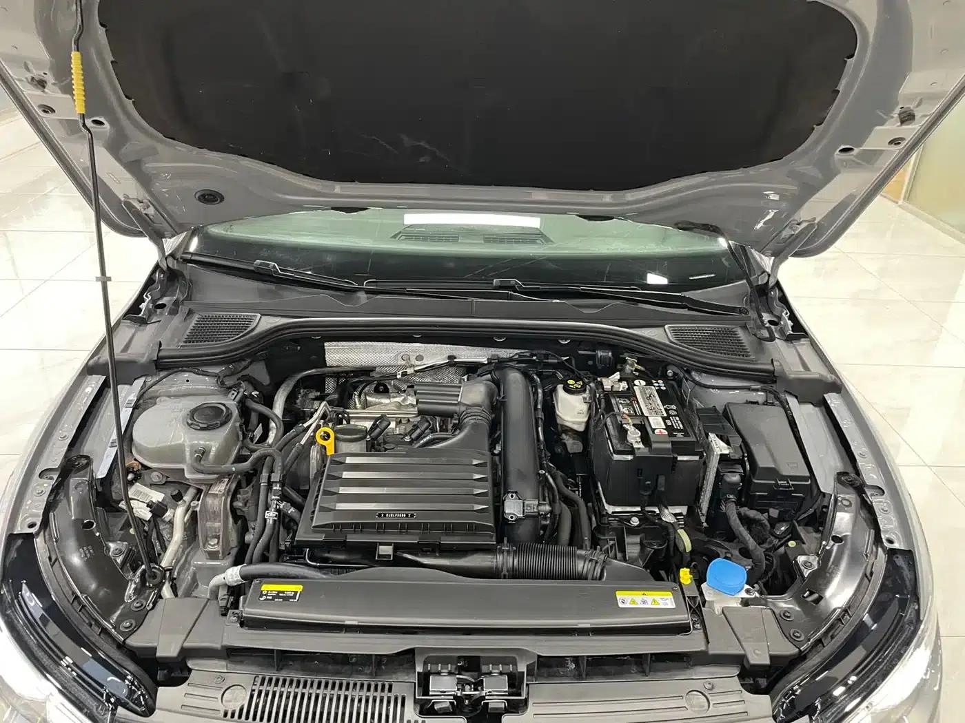 2021 Golf 280TSI DSG R-Line — миниатюра 17