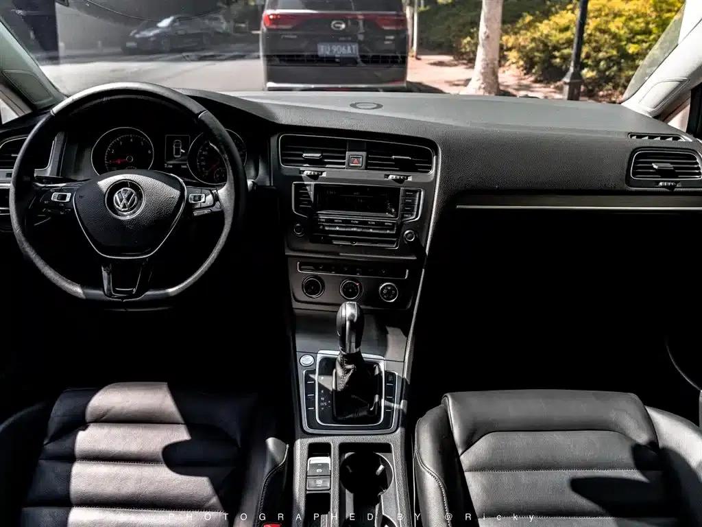 2015 Golf 1.4TSI Automatic Luxury — миниатюра 3
