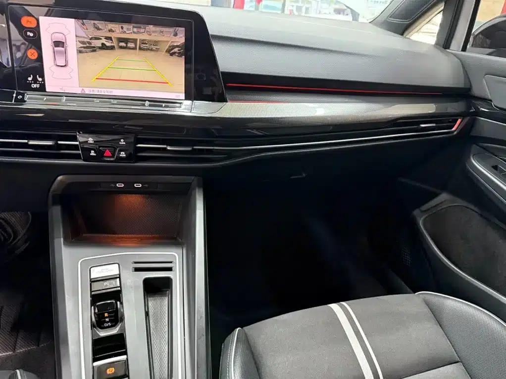 2023 Golf 280TSI DSG R-Line Lite — миниатюра 12