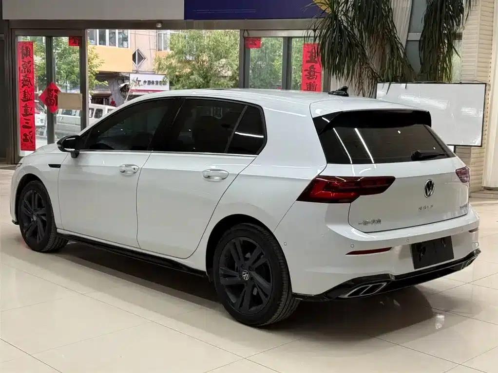 2023 Golf 280TSI DSG R-Line Lite — миниатюра 6