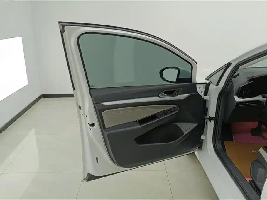 2023 Golf Facelift 280TSI DSG Pro — миниатюра 7