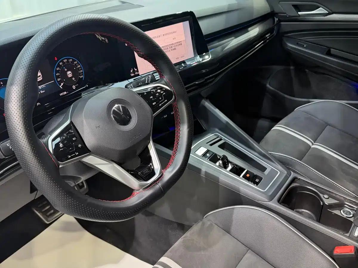 2023 Golf 280TSI DSG R-Line Lite — миниатюра 6