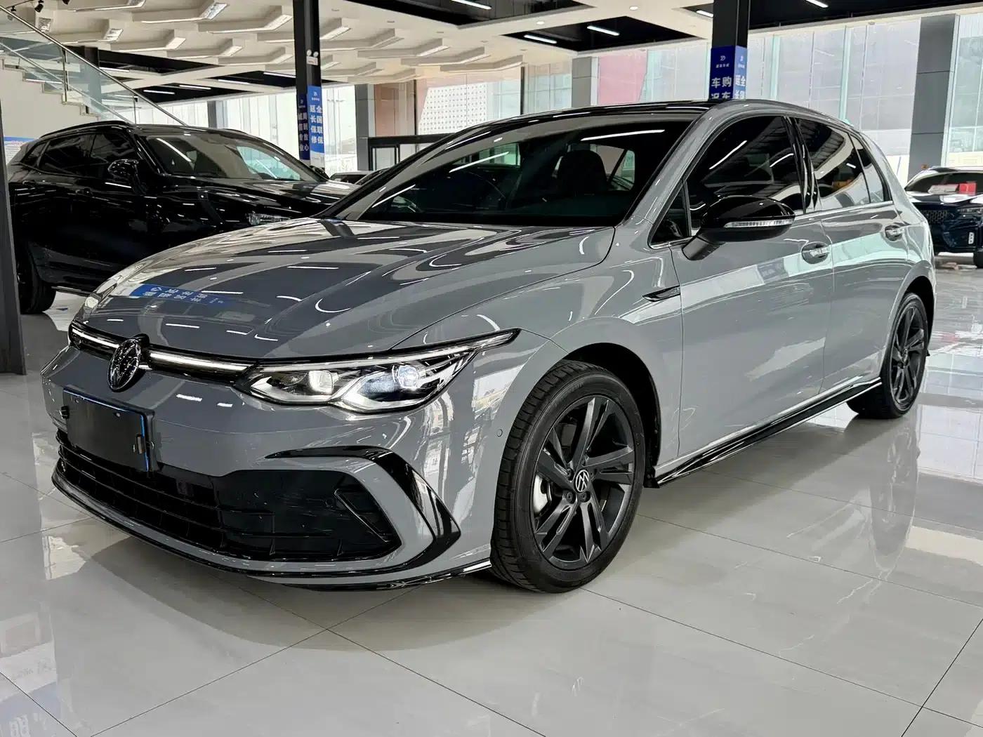 2023 Golf 280TSI DSG R-Line Lite — миниатюра 1