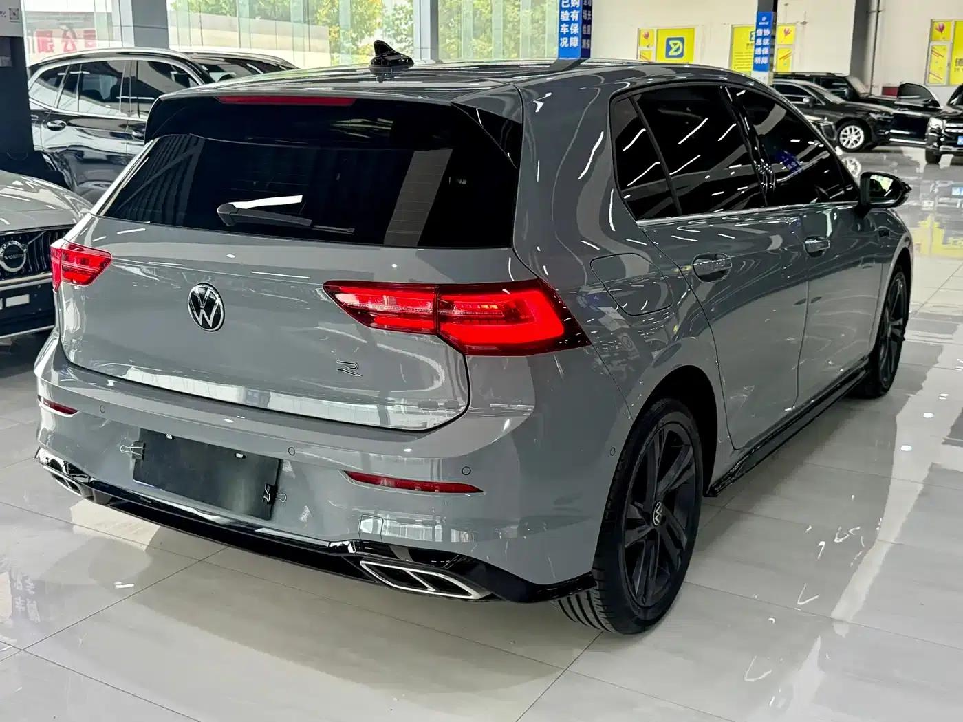 2023 Golf 280TSI DSG R-Line Lite — миниатюра 11