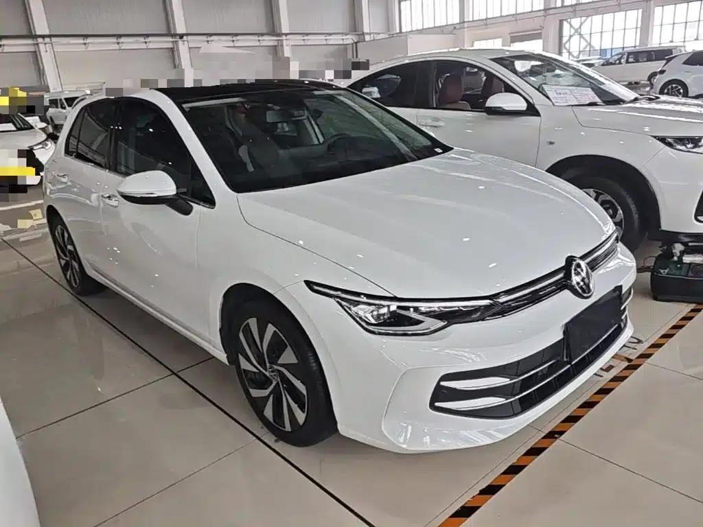 2025 Golf 300TSI Pro — миниатюра 4