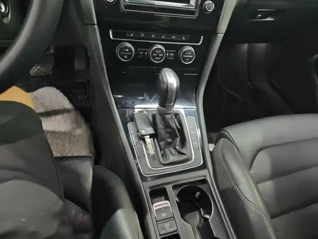 2014 Golf 1.4TSI Luxury Touring Edition (Imported) — миниатюра 11