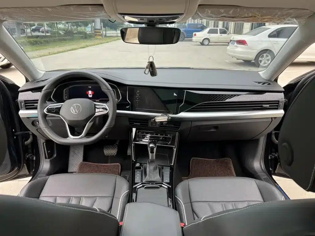 2024 Passat 380TSI Dragon Edition — миниатюра 10