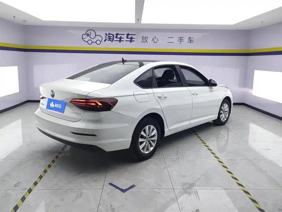 2022 Volkswagen Lavida 1.5L Automatic Fashion Edition — миниатюра 3