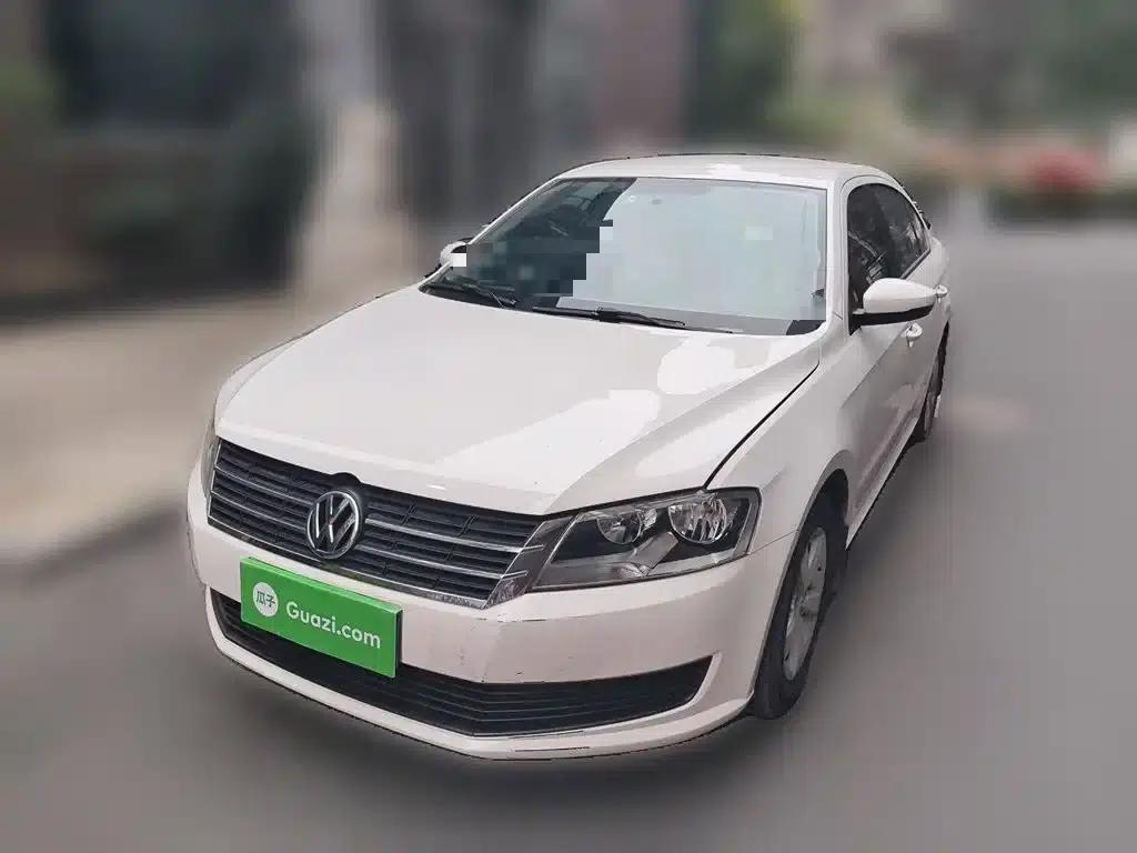 2013 Volkswagen Lavida Classic Facelift 1.6L Automatic Fashion Edition — миниатюра 1