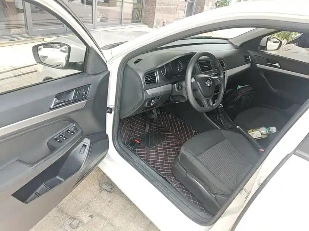2017 Volkswagen Lavida 1.6L Automatic Fashion Edition — миниатюра 16