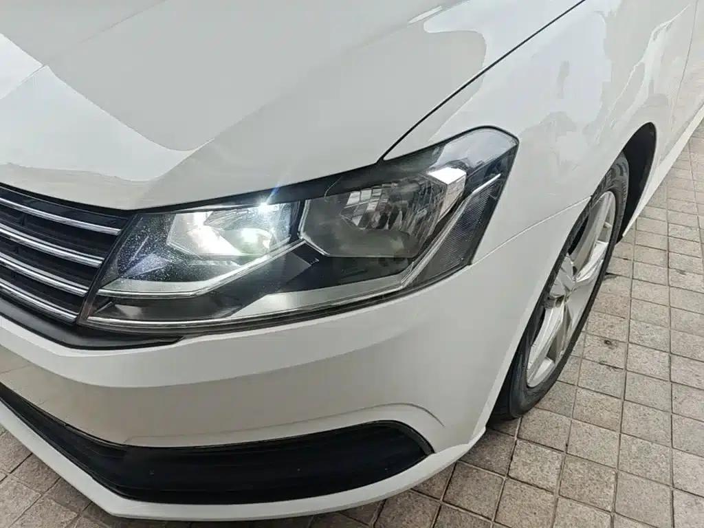 2017 Volkswagen Lavida 1.6L Automatic Fashion Edition — миниатюра 24