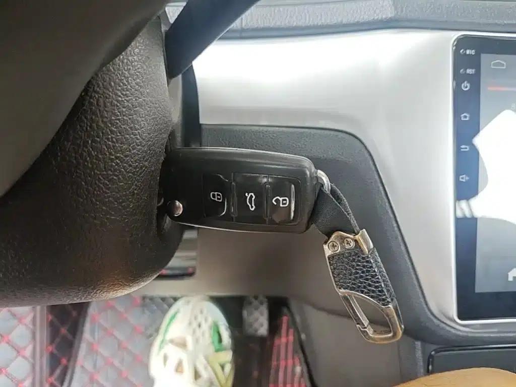 2017 Volkswagen Lavida 1.6L Automatic Fashion Edition — миниатюра 9