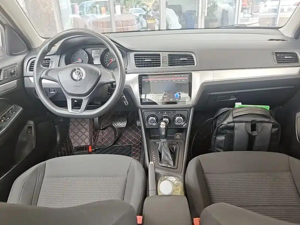 2017 Volkswagen Lavida 1.6L Automatic Fashion Edition — миниатюра 10