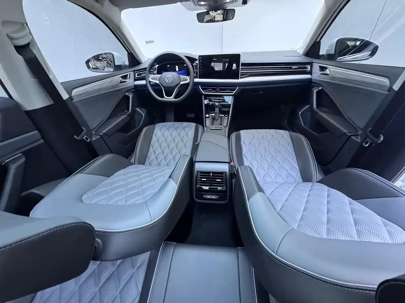 2023 Volkswagen Sagitar 280TSI DSG Super Edition — миниатюра 8