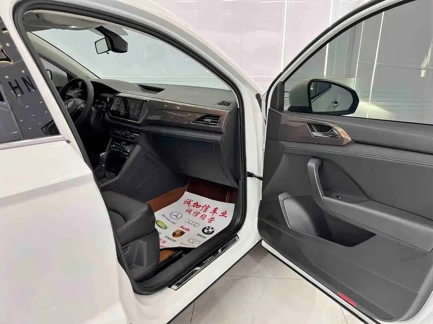 Tharu 2022 280TSI 2WD Luxury Edition — миниатюра 18