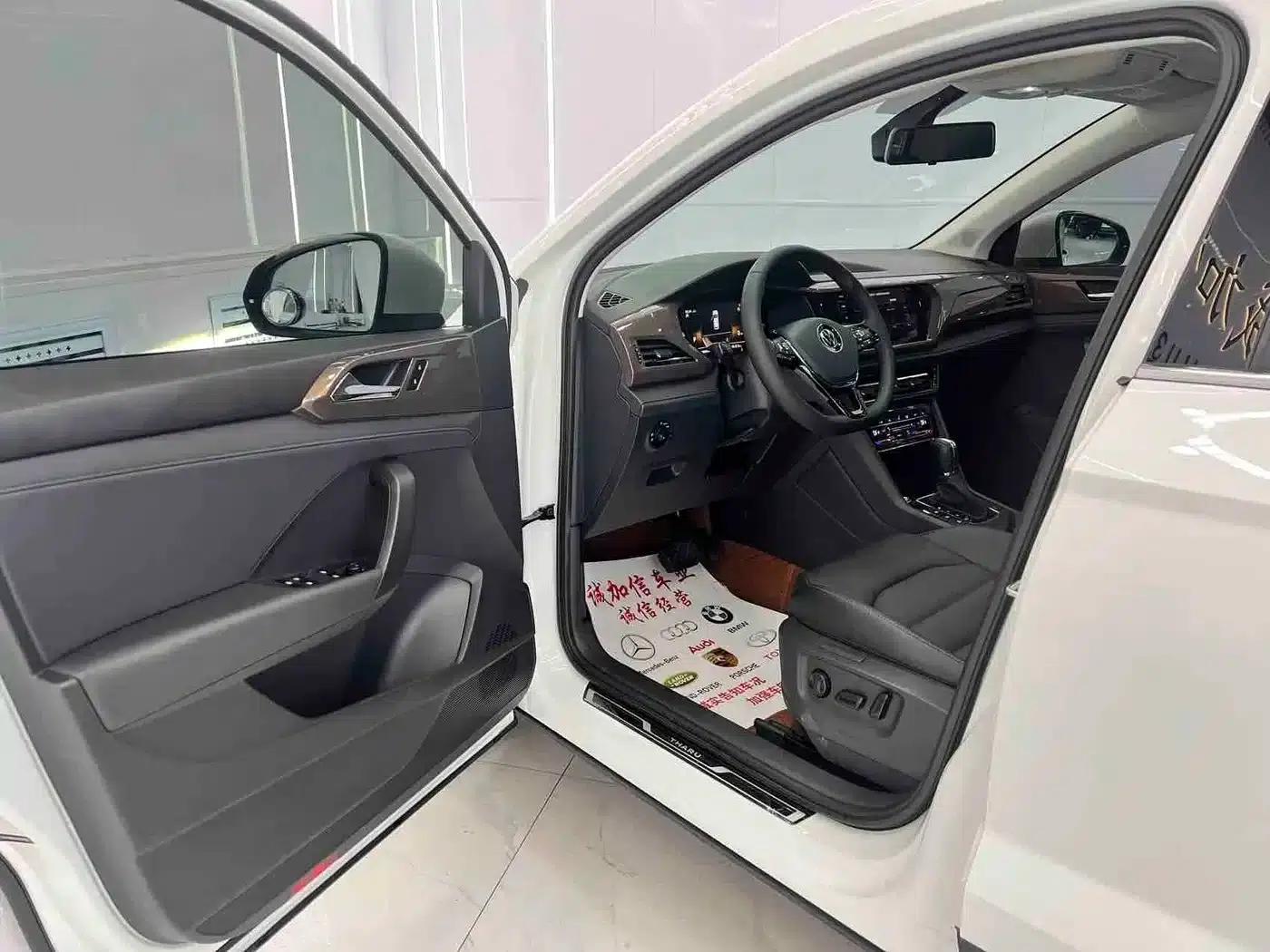 Tharu 2022 280TSI 2WD Luxury Edition — миниатюра 7