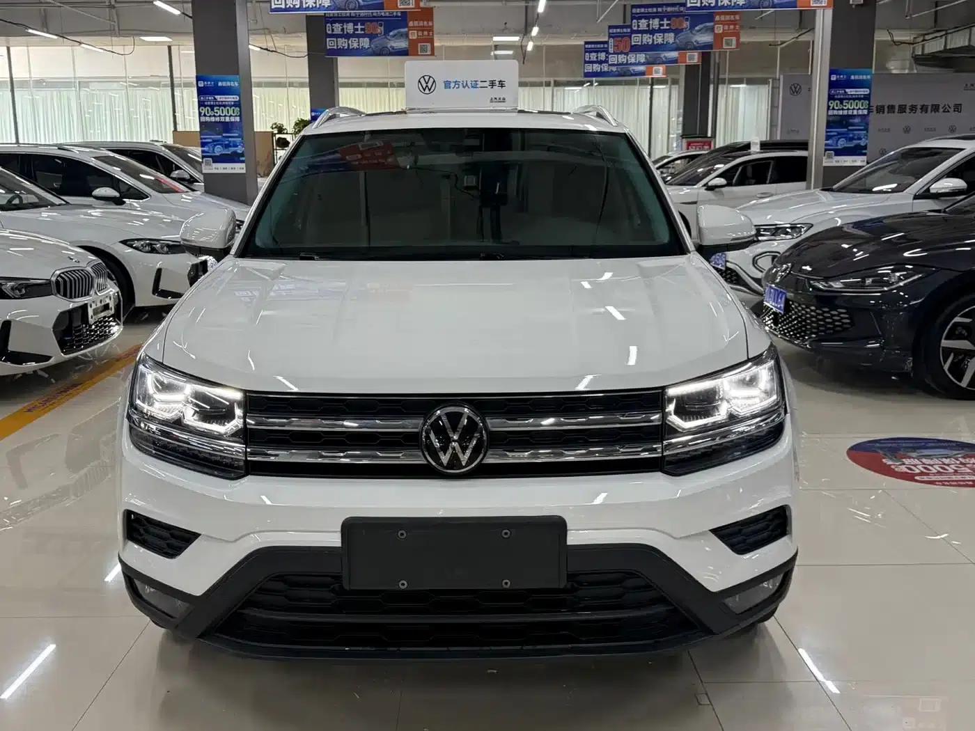 Tharu 2022 280TSI 2WD Luxury Edition — миниатюра 2