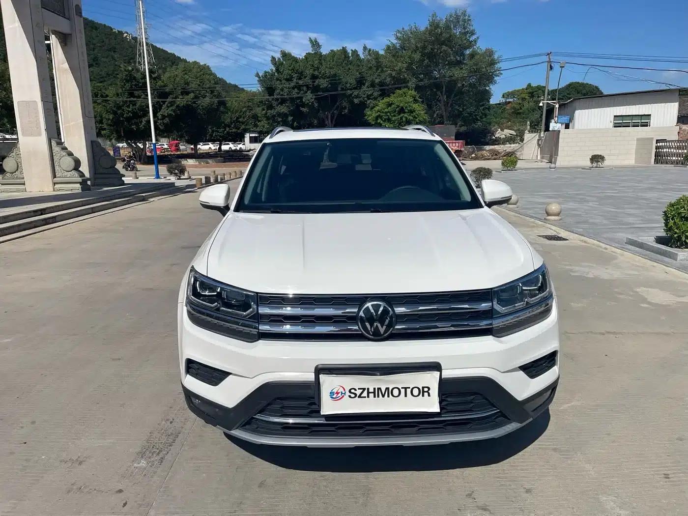Tharu 2022 330TSI 4WD Luxury Edition — миниатюра 2
