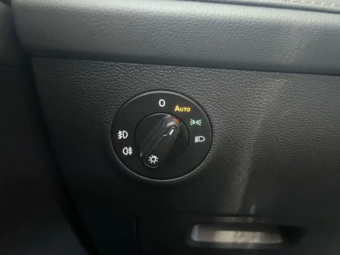 Tharu 2022 330TSI 4WD Luxury Edition — миниатюра 13