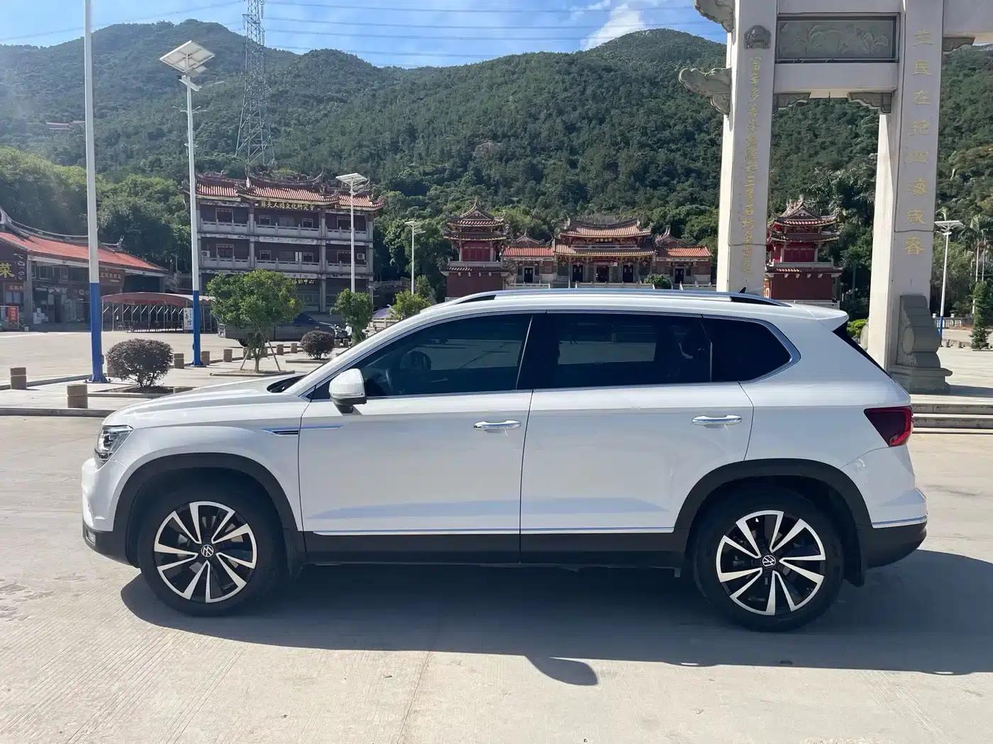 Tharu 2022 330TSI 4WD Luxury Edition — миниатюра 22