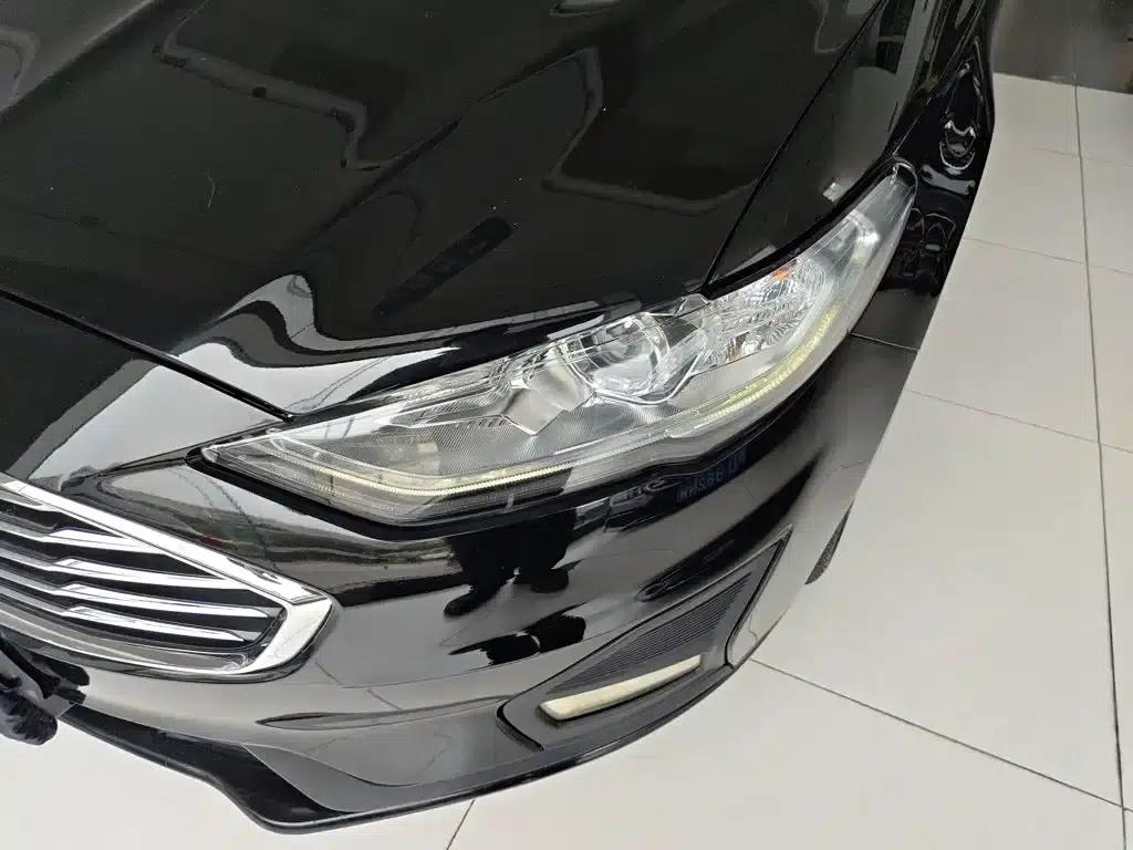 2020 Ford Mondeo EcoBoost 180 Fashion Edition — миниатюра 18