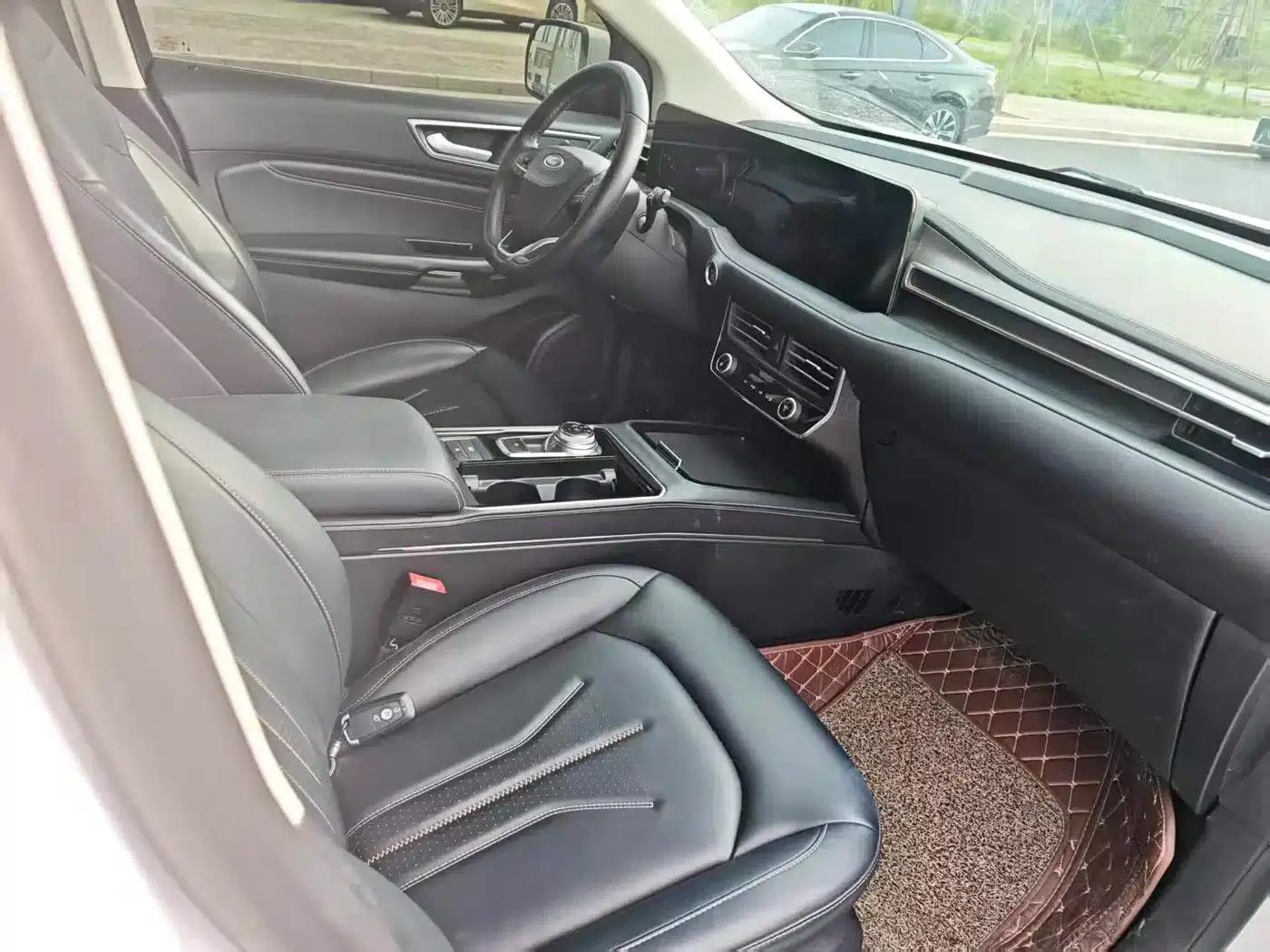 Edge 2021 PLUS EcoBoost 245 2WD Platinum Edition 5-seater — миниатюра 3