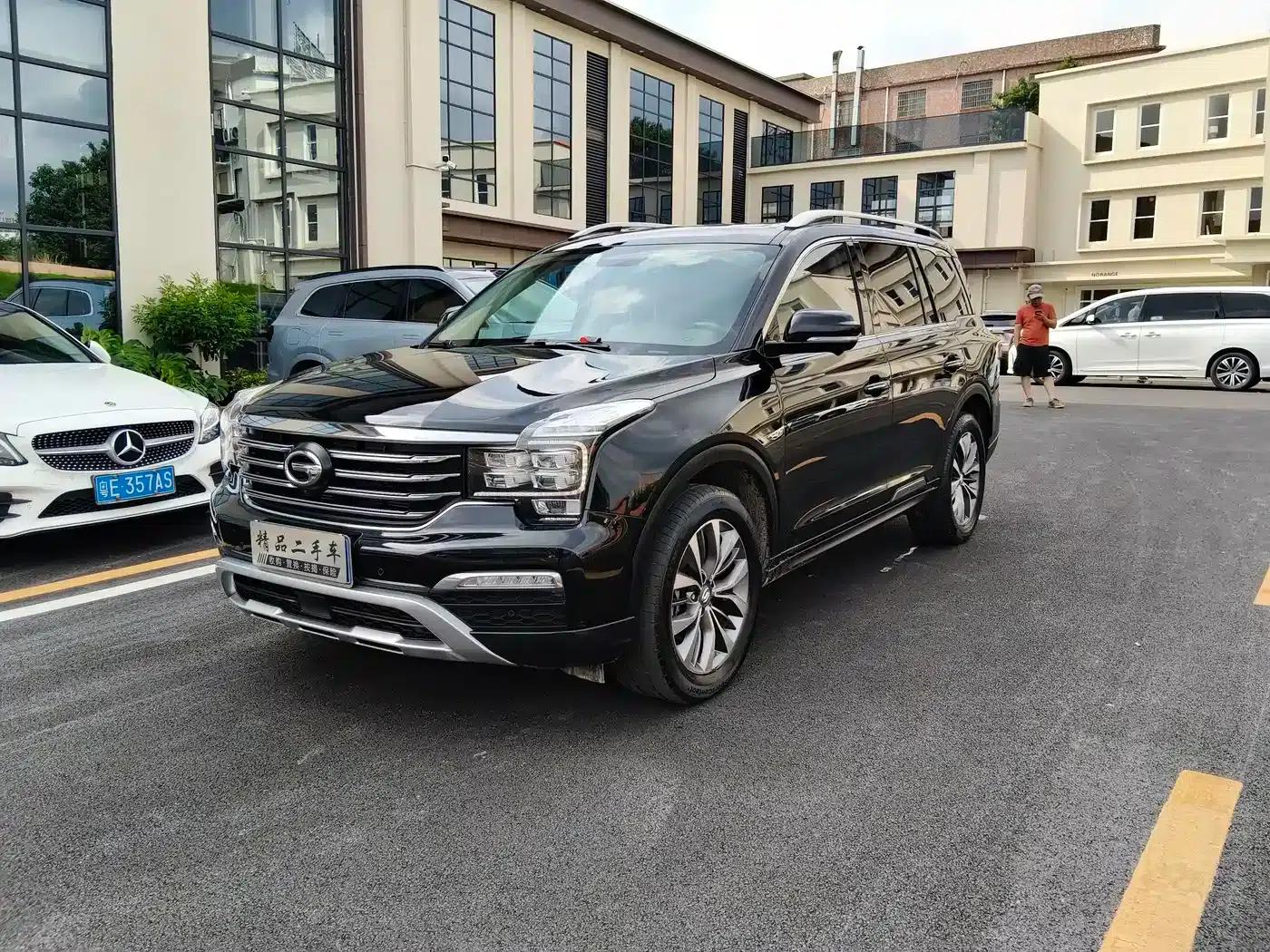 Trumpchi GS8 2017 320T 2WD Luxury Intelligent Connected Edition (7-seater) — миниатюра 1