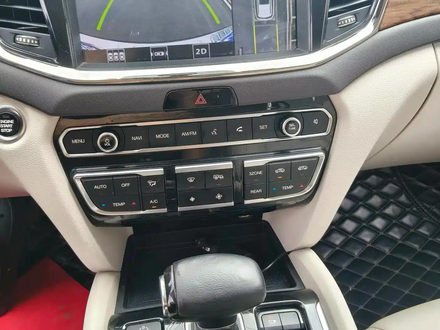 Trumpchi GS8 2017 320T 2WD Luxury Intelligent Connected Edition (7-seater) — миниатюра 8