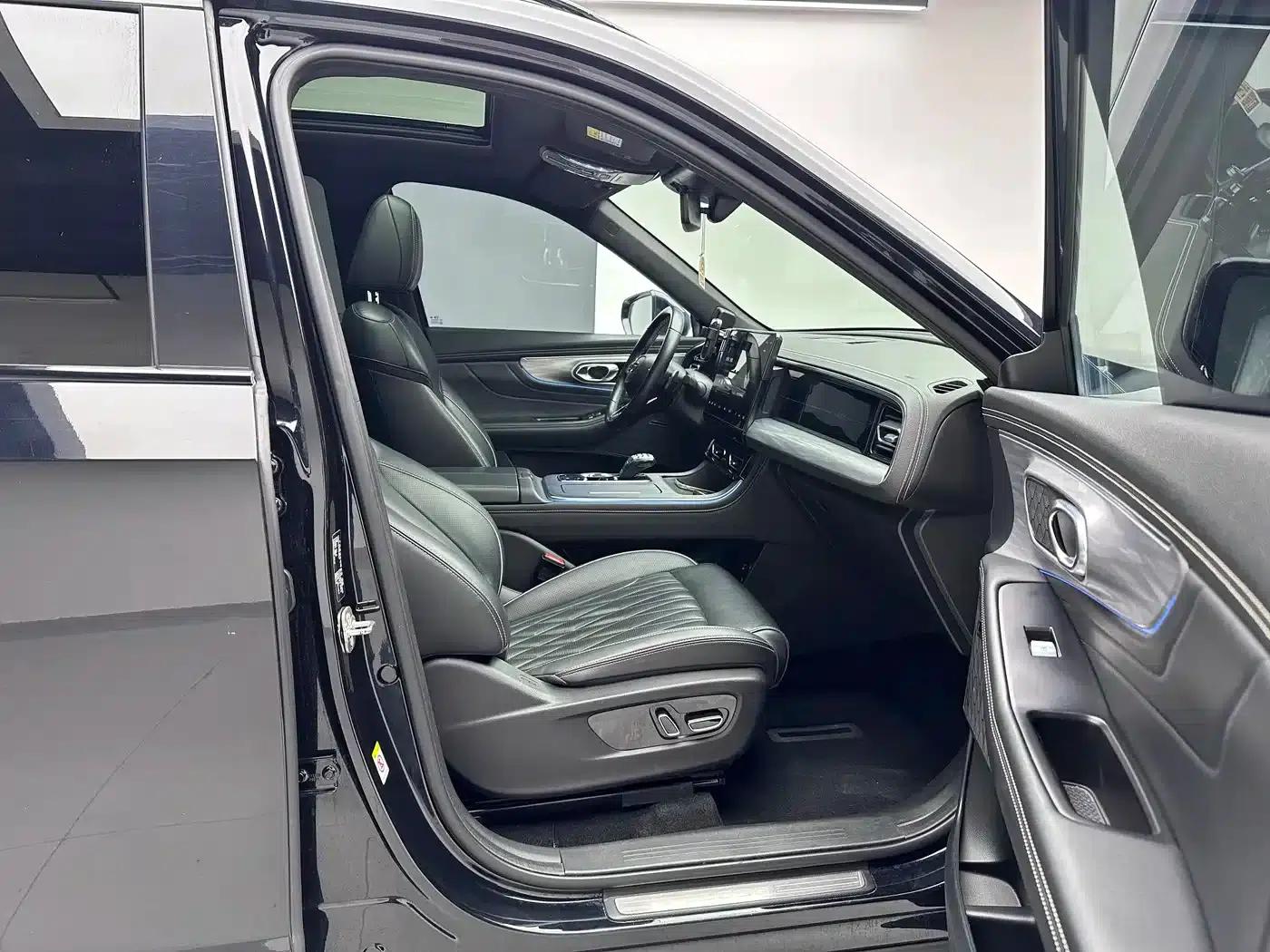 Trumpchi GS8 2022 Navigator Series 2.0TGDI 2WD Luxury Intelligent Connected Edition (7-seater) — миниатюра 14
