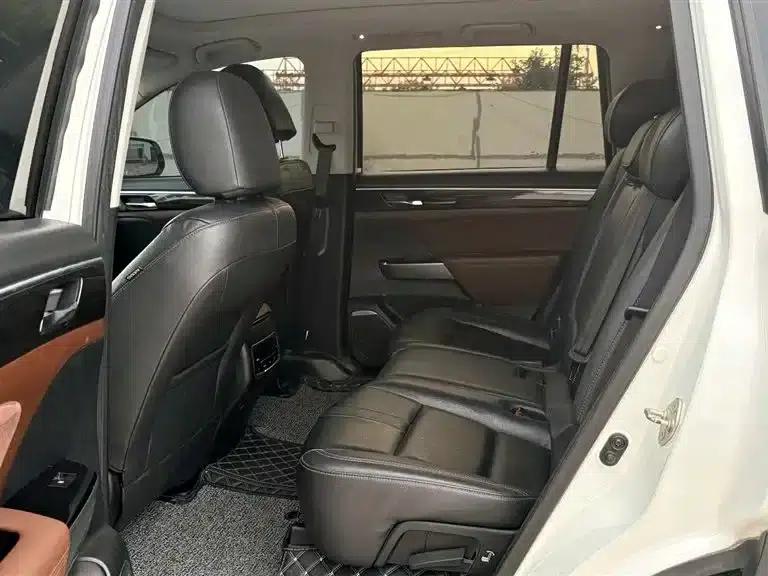 Trumpchi GS8 2017 320T 2WD Luxury Intelligent Connected Edition (7-seater) — миниатюра 14