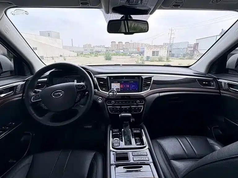 Trumpchi GS8 2017 320T 2WD Luxury Intelligent Connected Edition (7-seater) — миниатюра 4