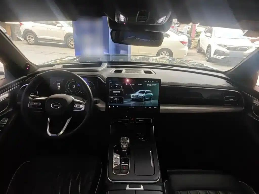 Trumpchi GS8 2022 Navigator Series 2.0TGDI 2WD Premium Edition (Six Seats) — миниатюра 10