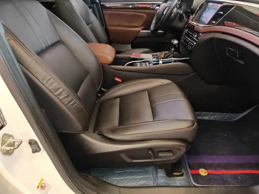 Trumpchi GS8 2017 320T 2WD Luxury Intelligent Connected Edition (7-seater) — миниатюра 4