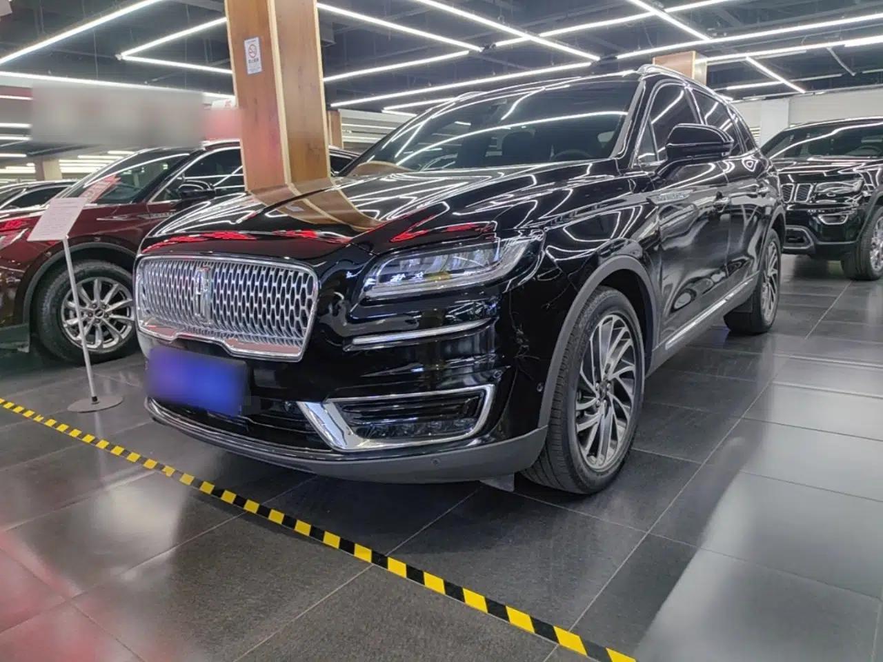 Lincoln Nautilus 2020 2.0T Four-Wheel Drive Luxury Edition — миниатюра 1