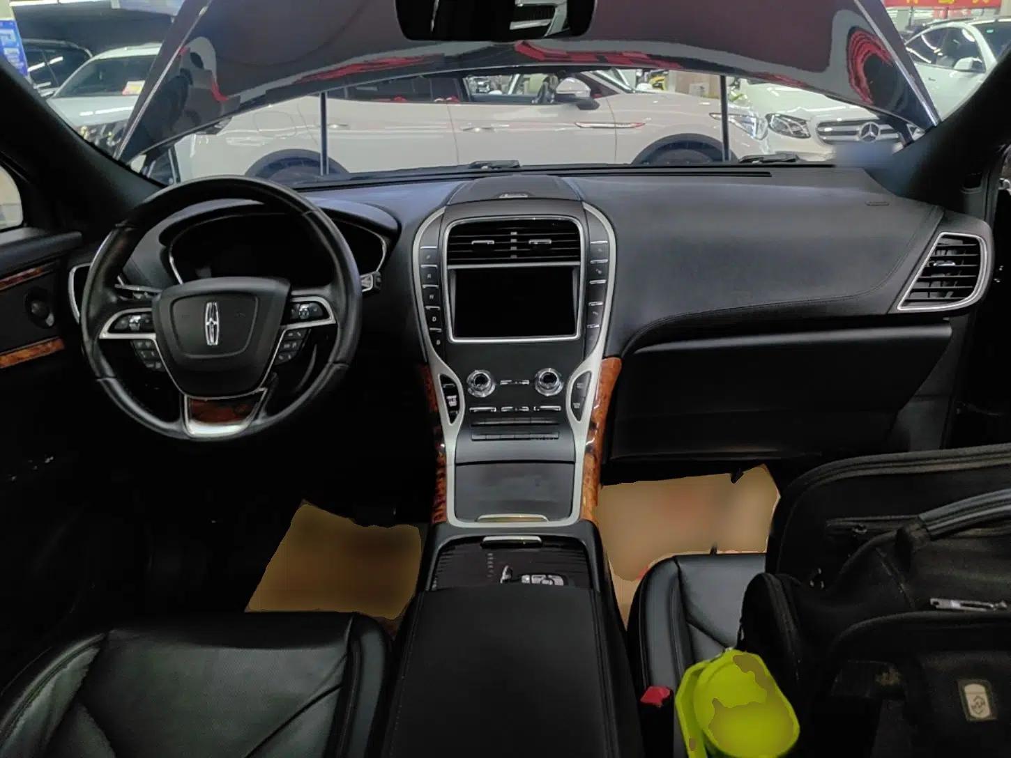 Lincoln Nautilus 2020 2.0T Four-Wheel Drive Luxury Edition — миниатюра 12