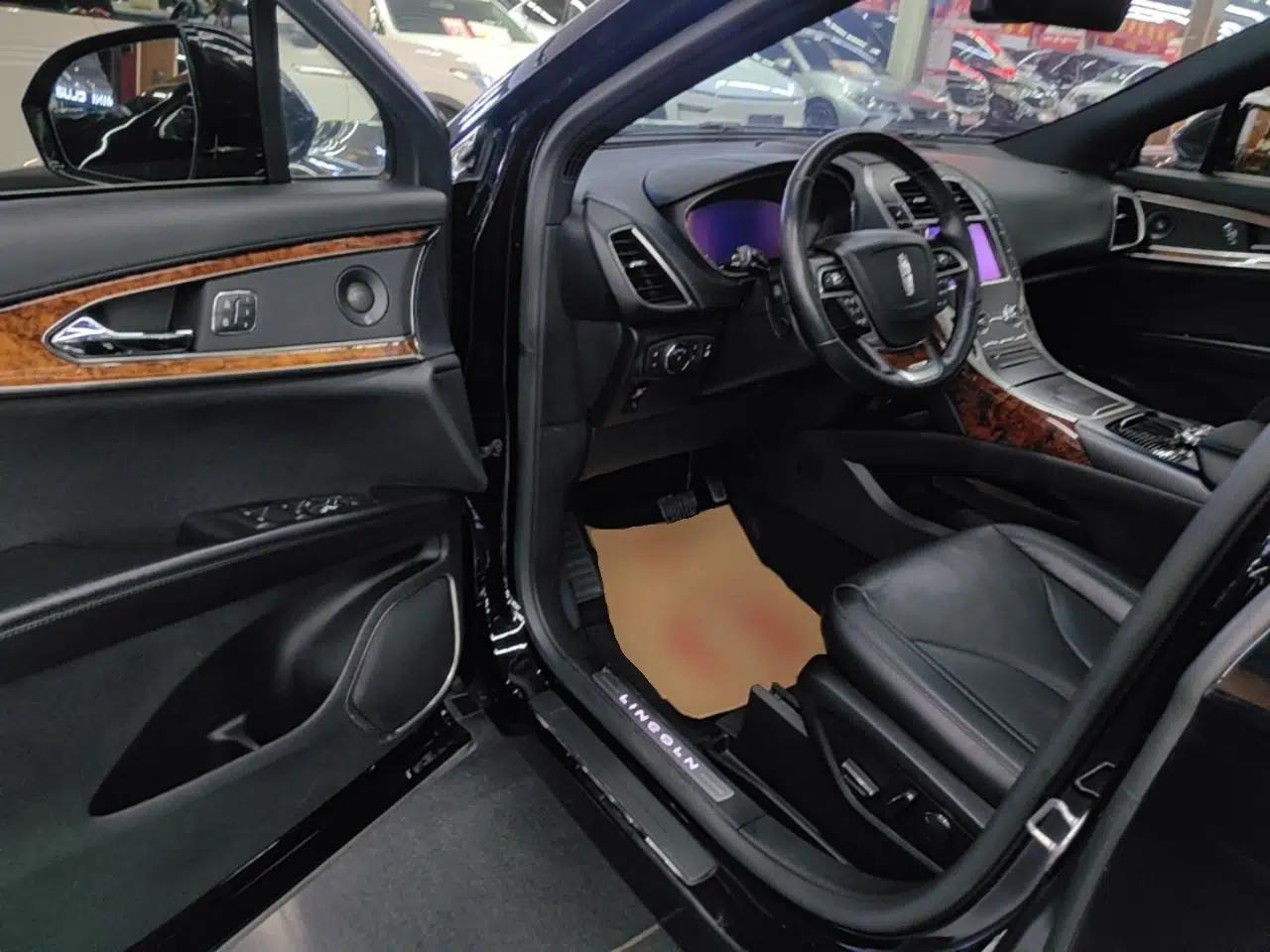 Lincoln Nautilus 2020 2.0T Four-Wheel Drive Luxury Edition — миниатюра 18