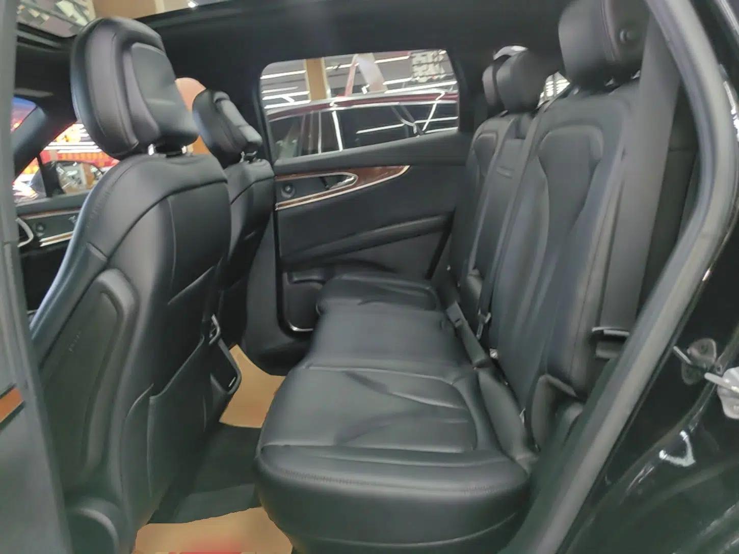 Lincoln Nautilus 2020 2.0T Four-Wheel Drive Luxury Edition — миниатюра 20