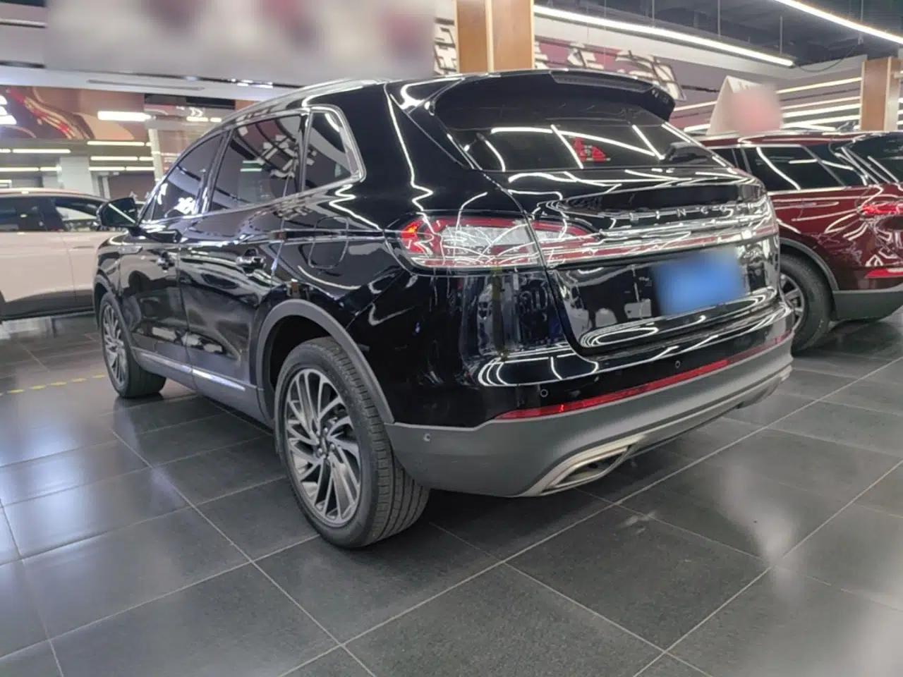 Lincoln Nautilus 2020 2.0T Four-Wheel Drive Luxury Edition — миниатюра 4