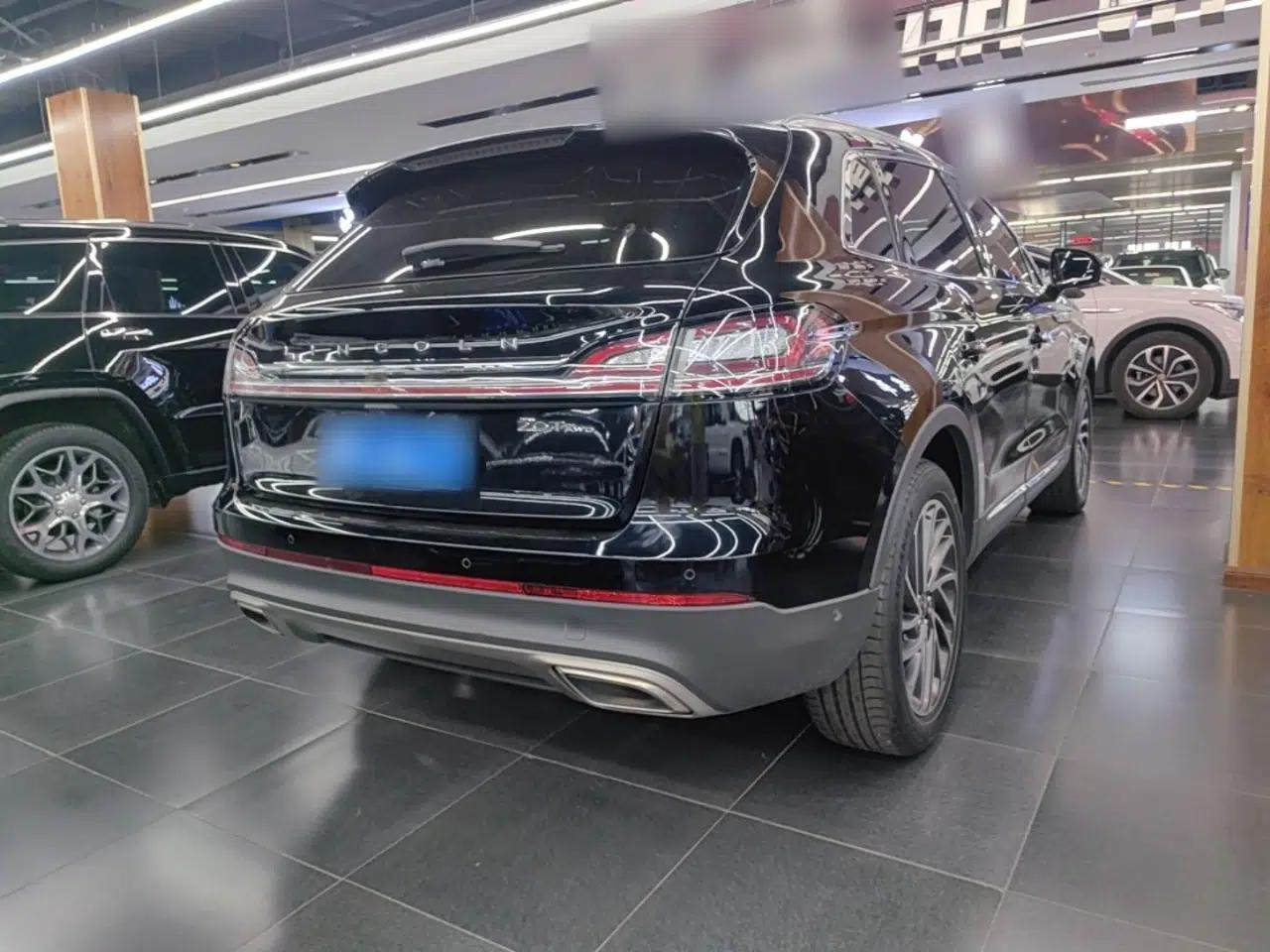 Lincoln Nautilus 2020 2.0T Four-Wheel Drive Luxury Edition — миниатюра 6